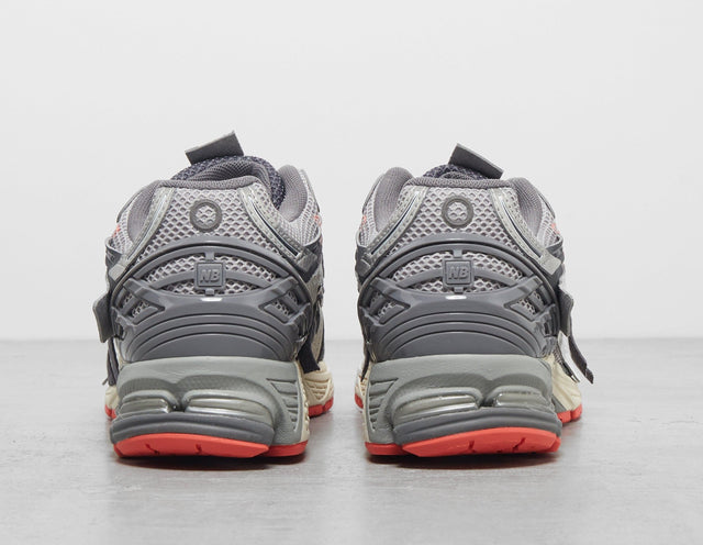 1906D Women's - Women's Footwear