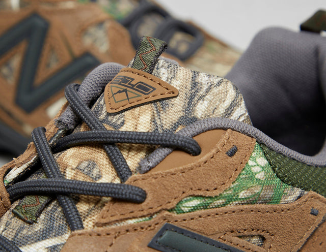 610v1 - Men's Footwear