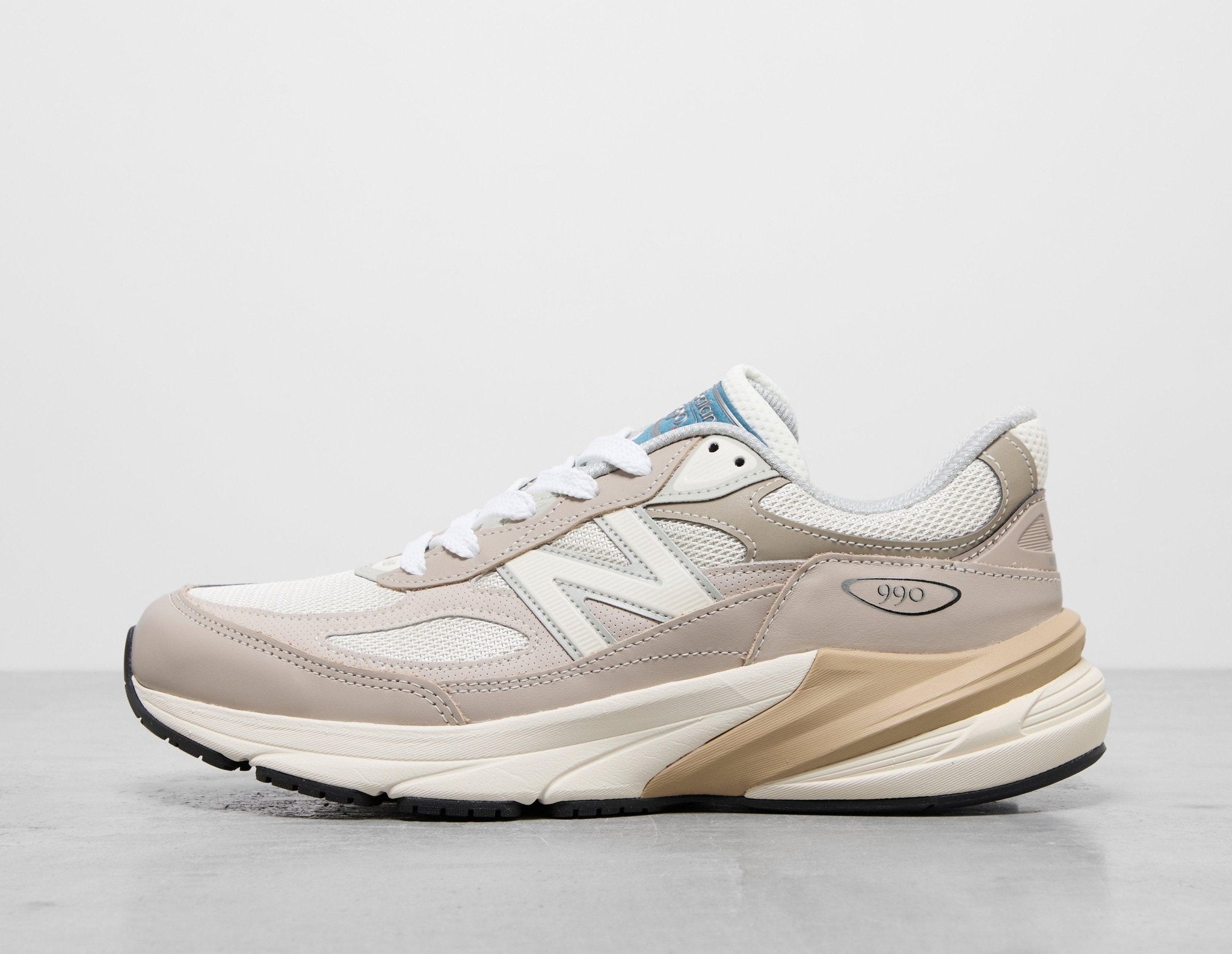 Beige New Balance 990v6 Made in USA