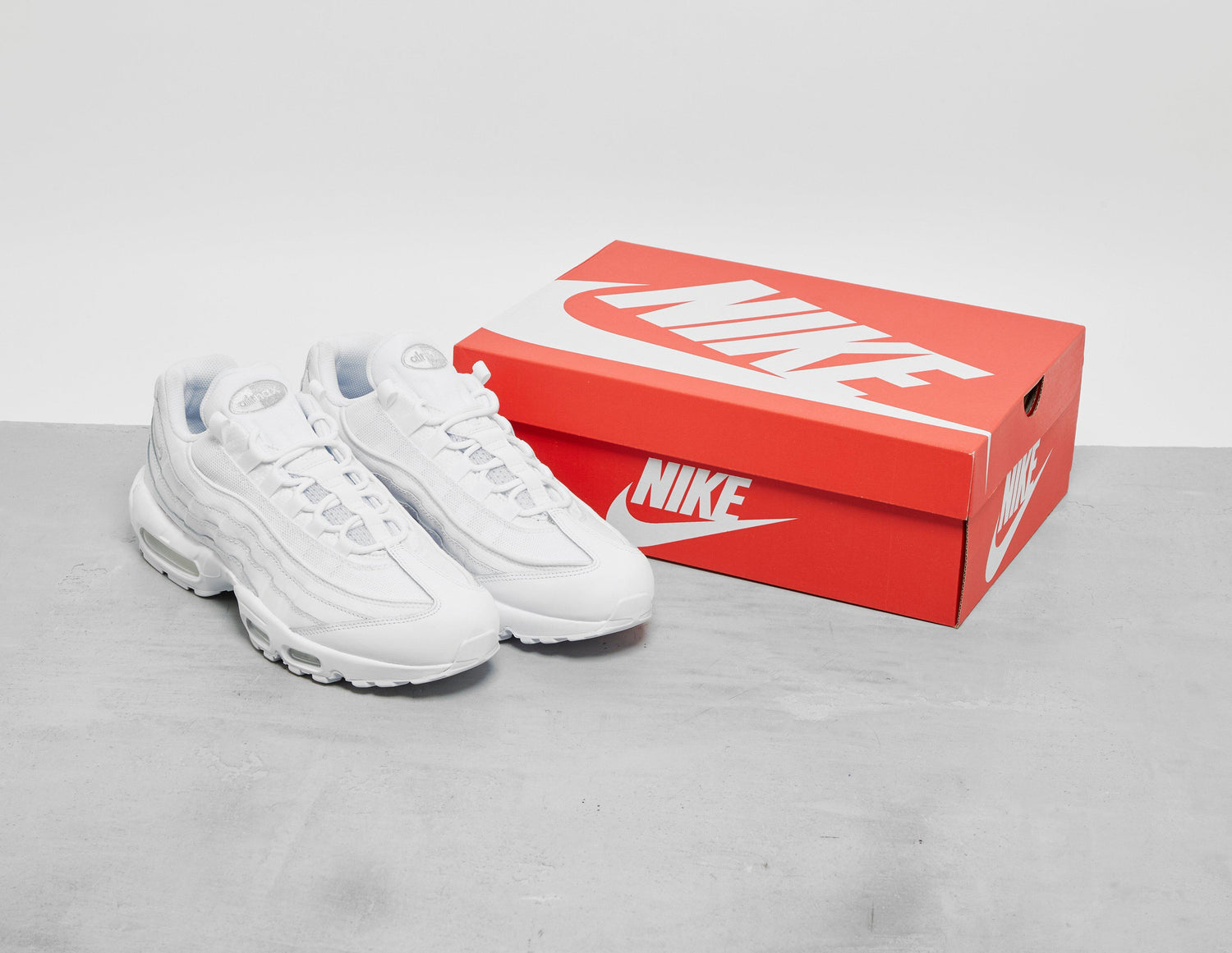 MAX 95 ESS WHT/BLK