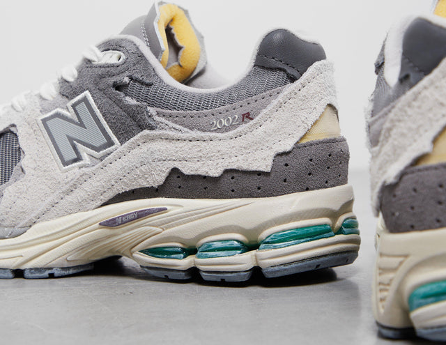 2002R DISTRESSED GREY