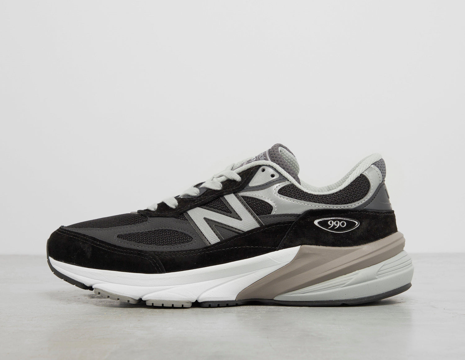 990V6 BLACK