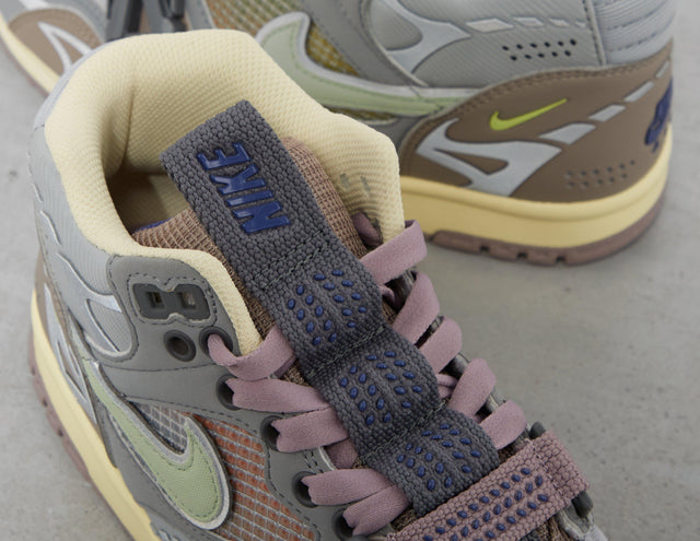 #AIR TRAINER 1 SP L.GRY/G