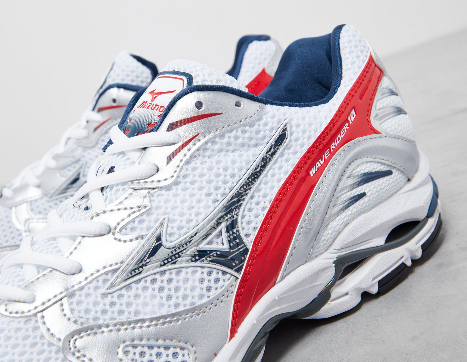 !WAVE R 10 WHT/BLU/RED