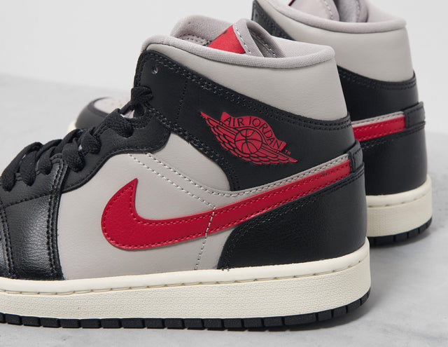W AJ 1 MID BLK/RED/GRY