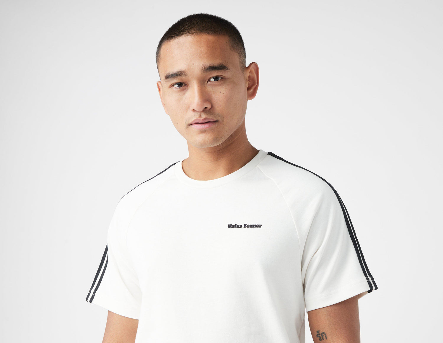 !WB SS TEE WHT