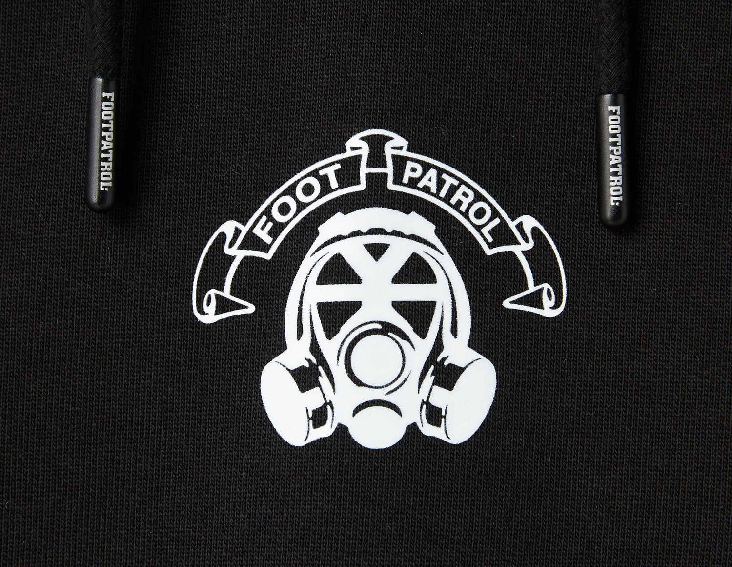 !EST HOOD BLACK
