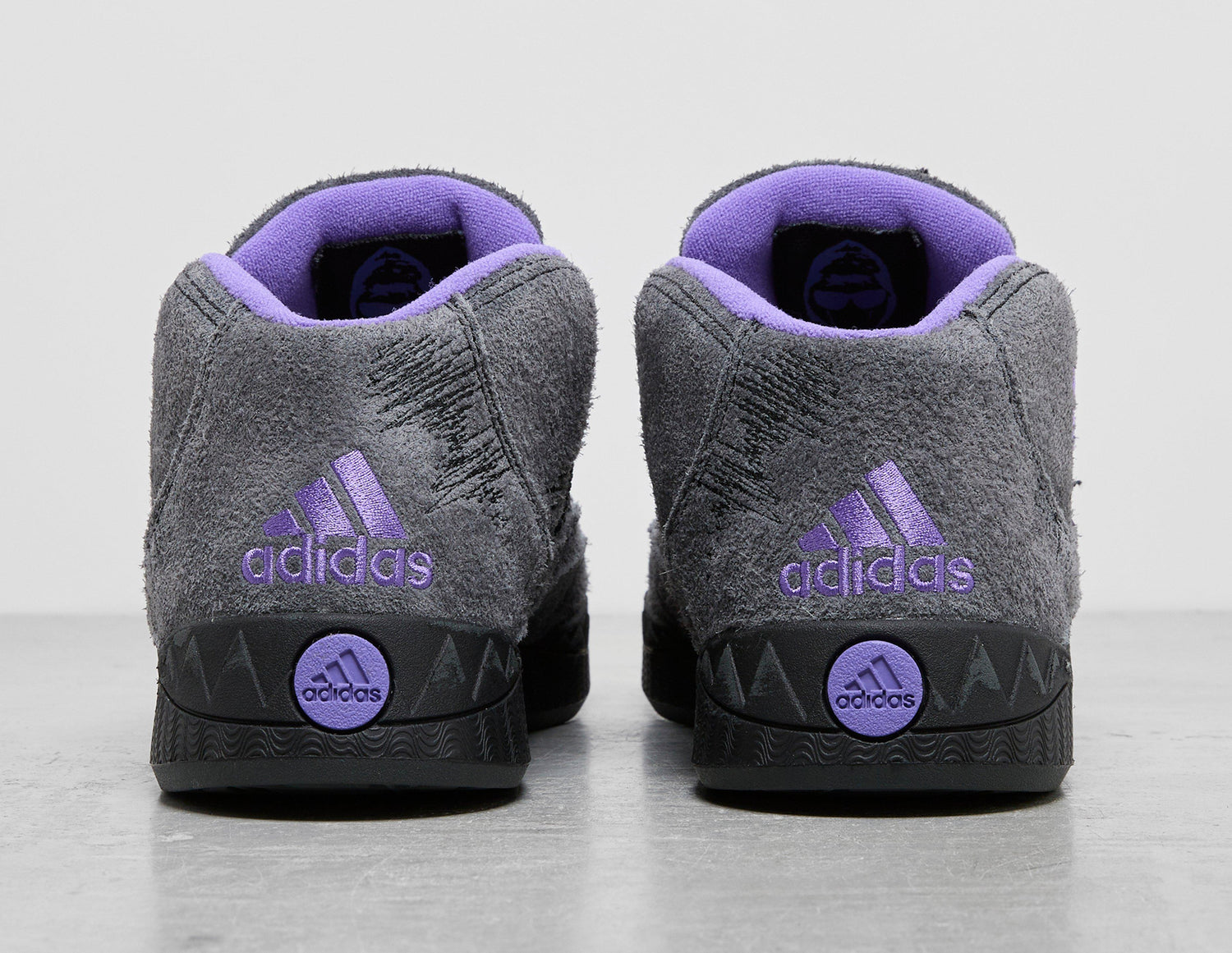 ADIMATIC MID YOP BLK/WHT