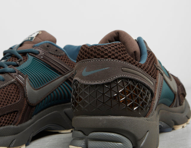 VOMERO 5 TKNO BLK/GUM