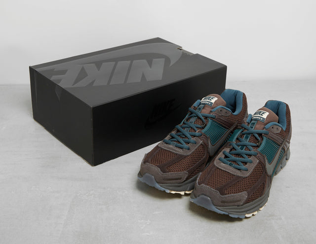 VOMERO 5 TKNO BLK/GUM