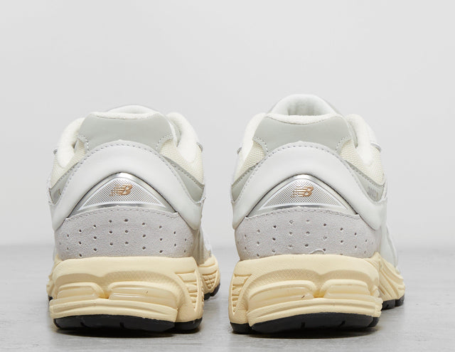 2002 LTH WHT/WHT/CRM