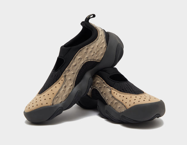 Flesh Sandal