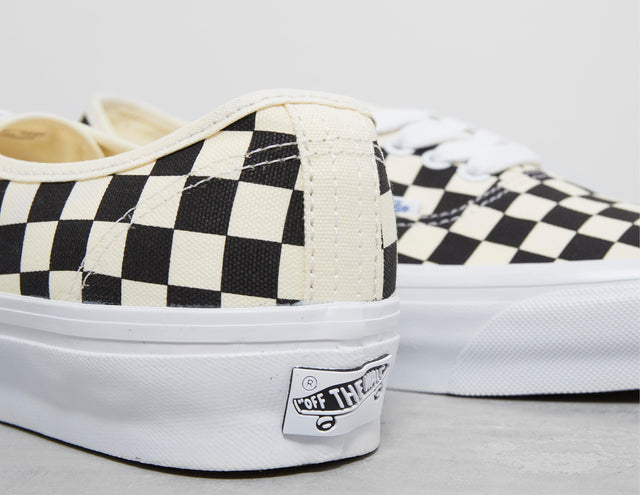 AUTH RE 44 CHECK BLK/WHT