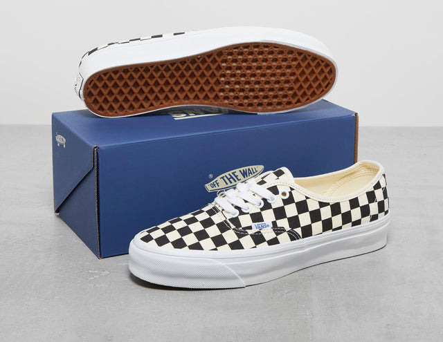 AUTH RE 44 CHECK BLK/WHT