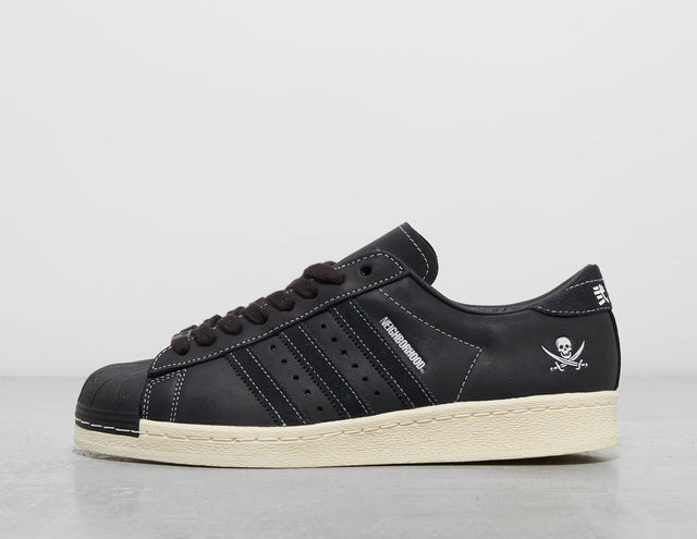 !SUPERSTAR NEIGH BLK/WHT/