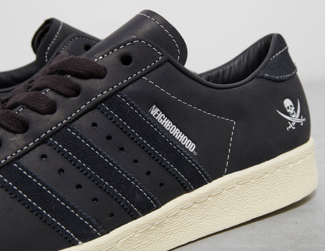 !SUPERSTAR NEIGH BLK/WHT/