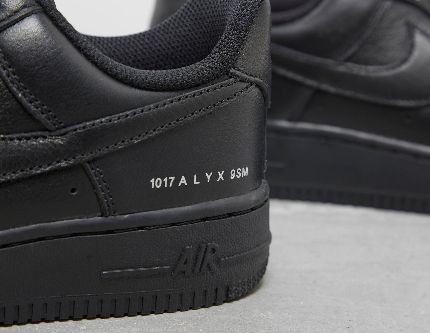 #!AF1 QS MMW BLK/BLK/BLK