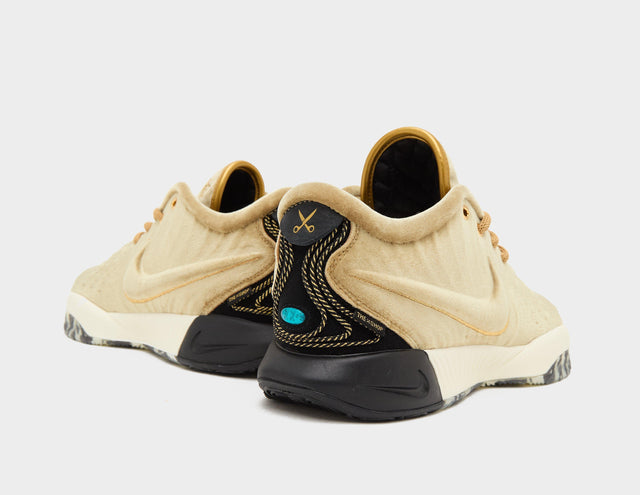 LeBron XXI