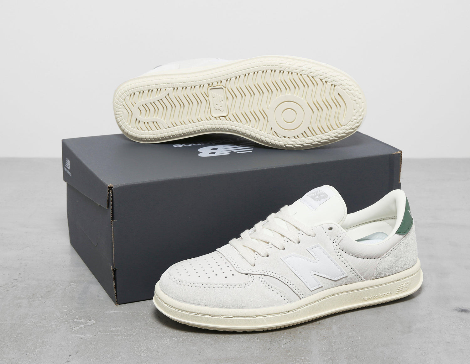 T500 WHT/WHT/BLK