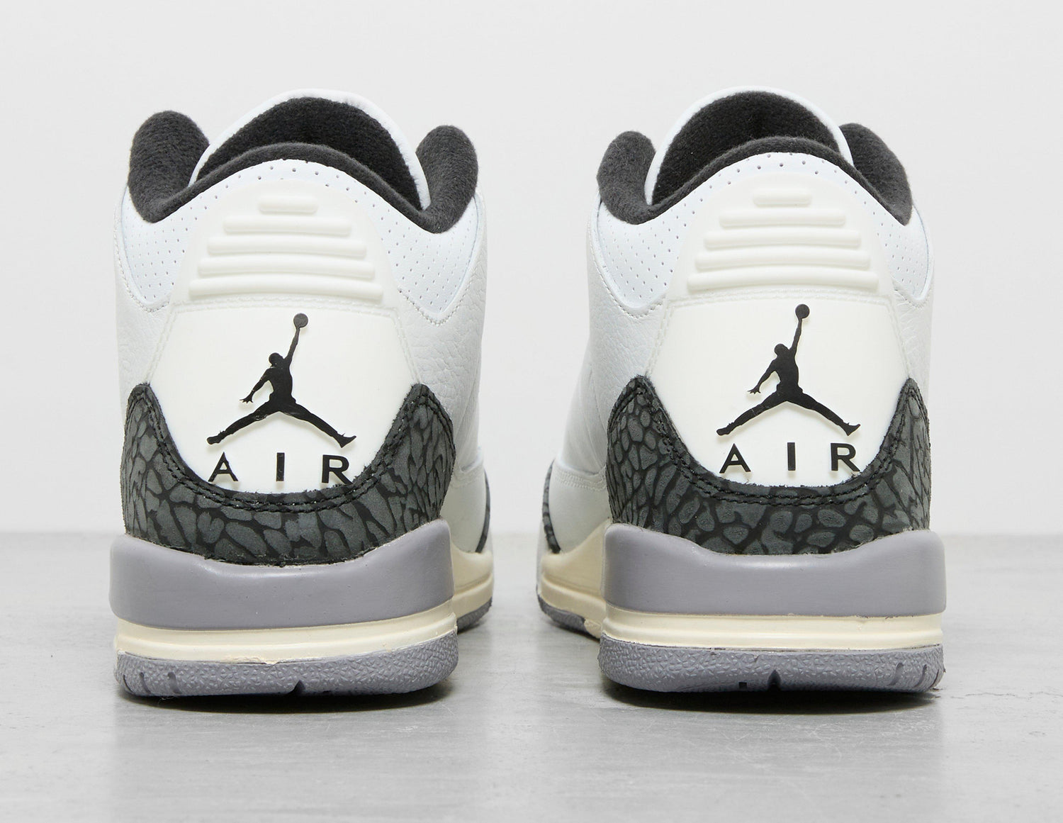 AJ 3 WHT/RED/BLK