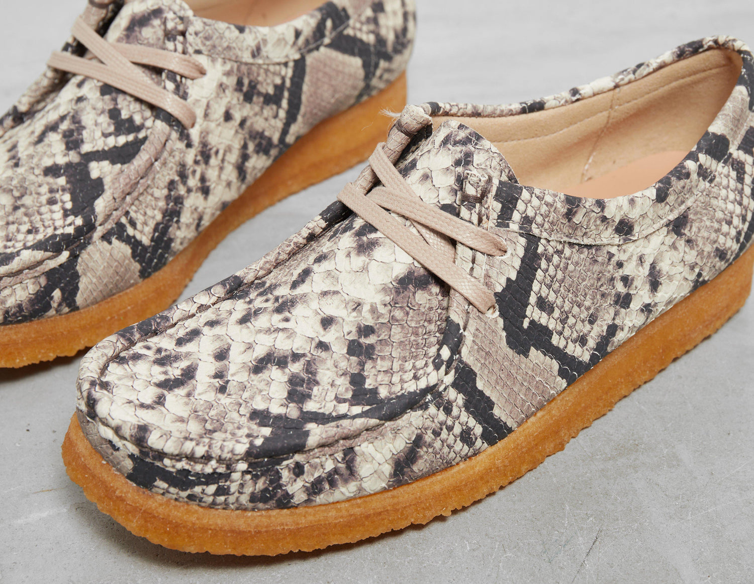 !WALLABEE SNK GRY/GUM