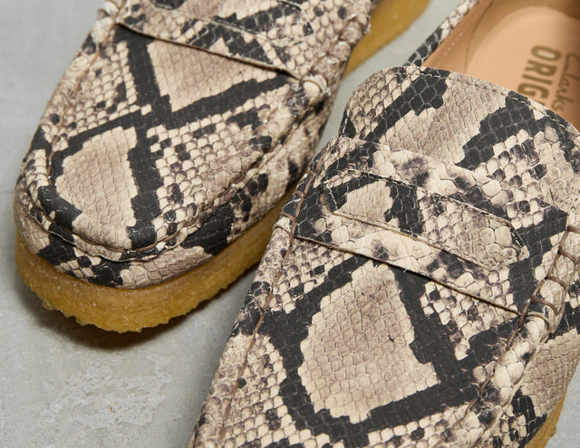 !WALLABEE LOAFER SNK GRY/