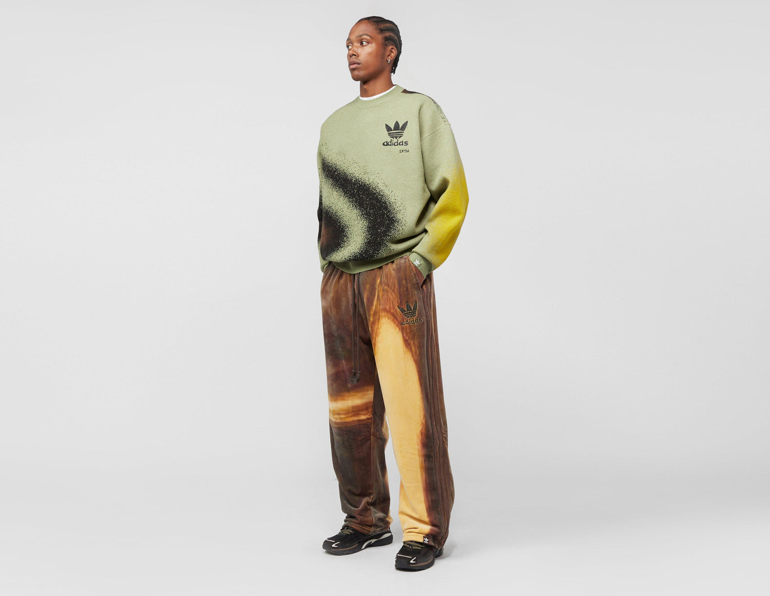 !SFTM AOP VELVET TP BRN