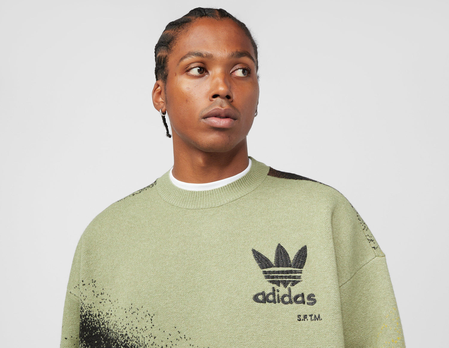 !SFTM GRAD KNIT CREW GRN