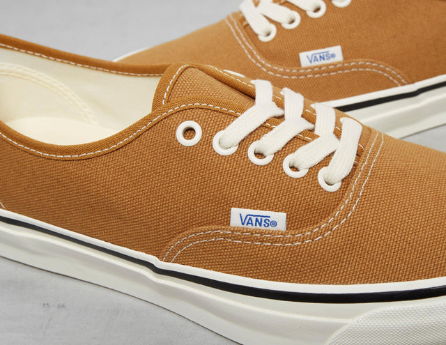 AUTHENTIC DCK BWN/BWN/WH