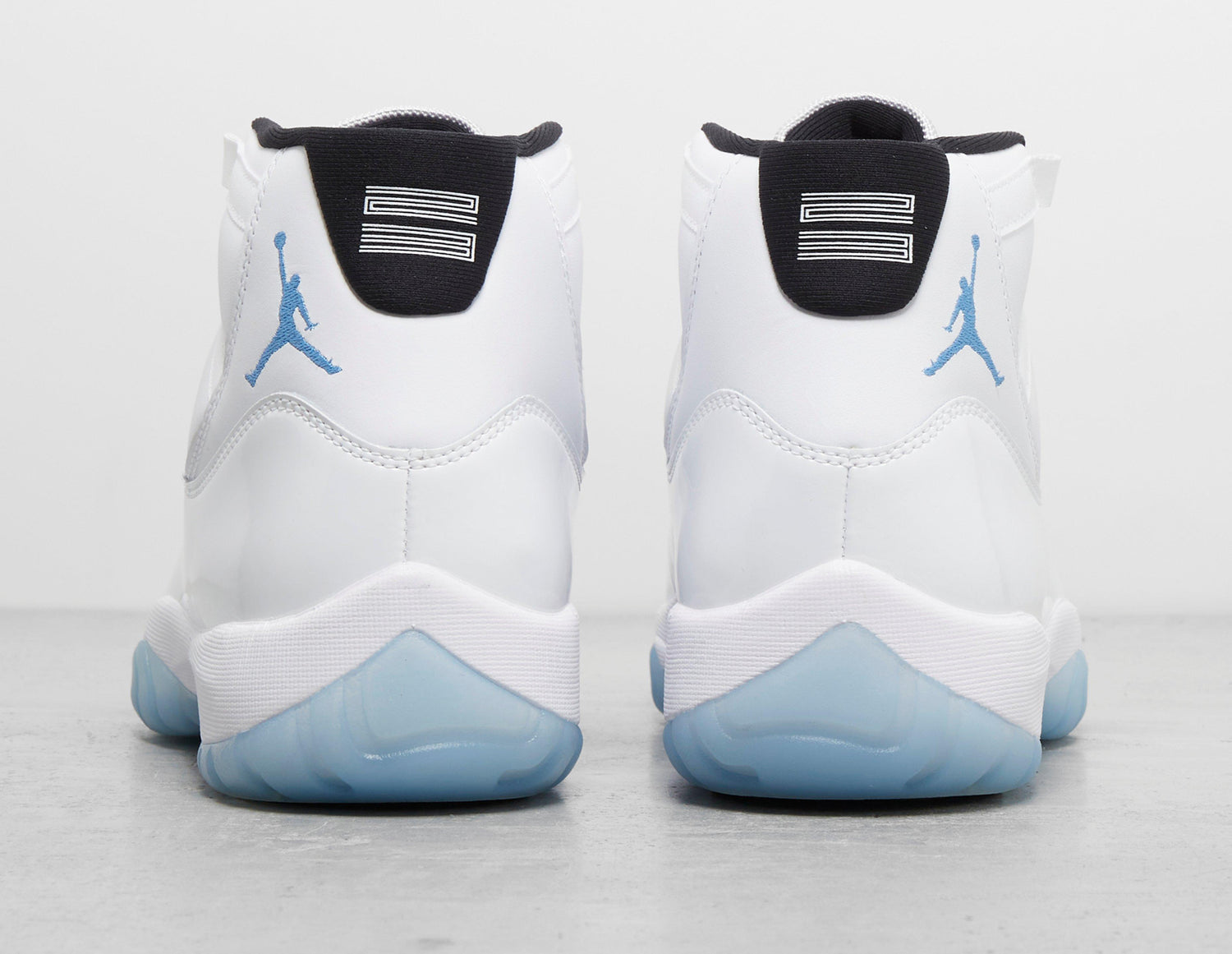 AJ 11 WHT/L.BLUE