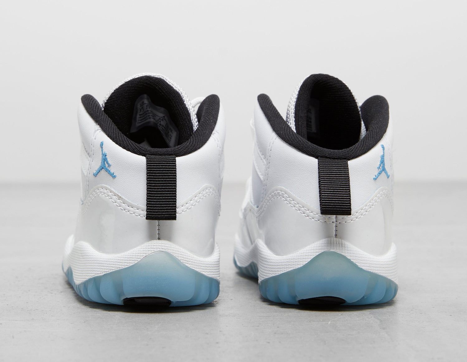 AJ 11 WHT/BLU/WHT