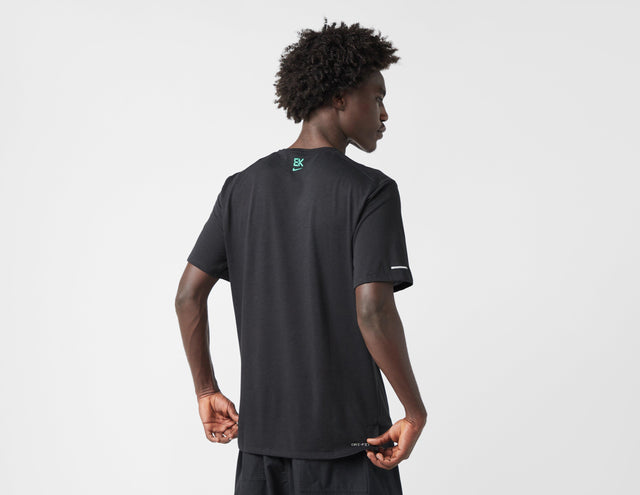 !KIPCHOGE RISE 365 T BLK