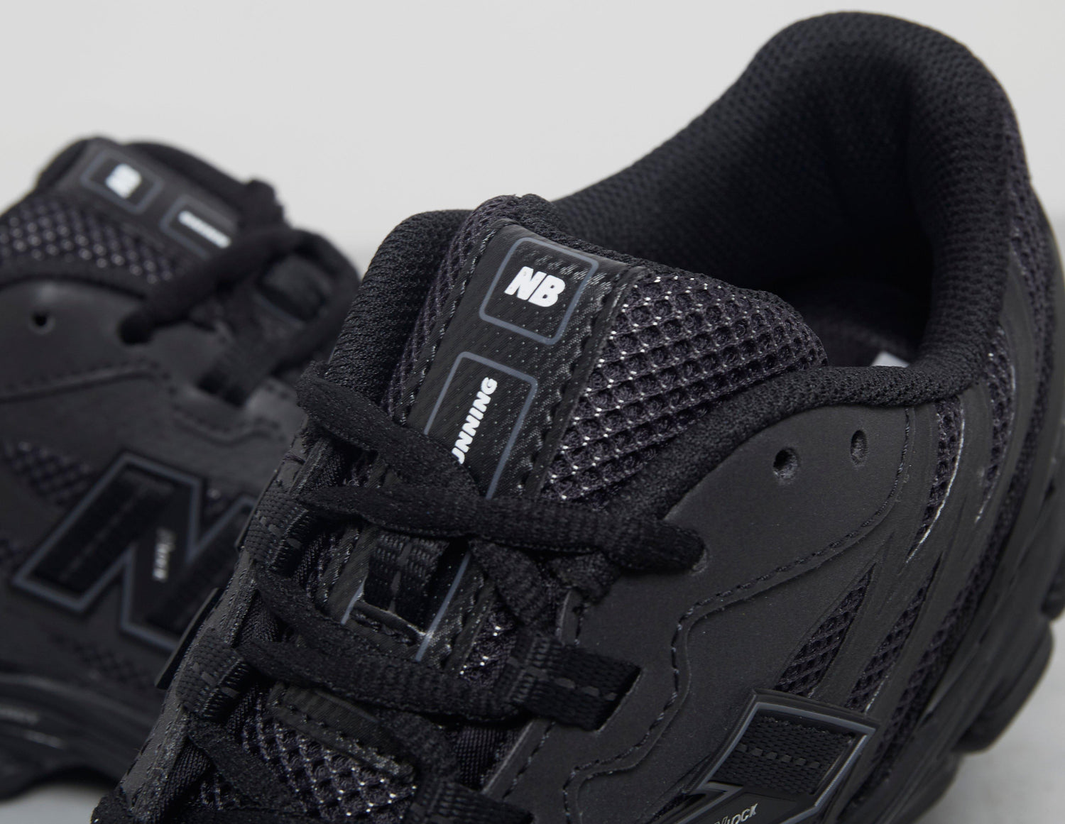 1906 FF BLK/BLK