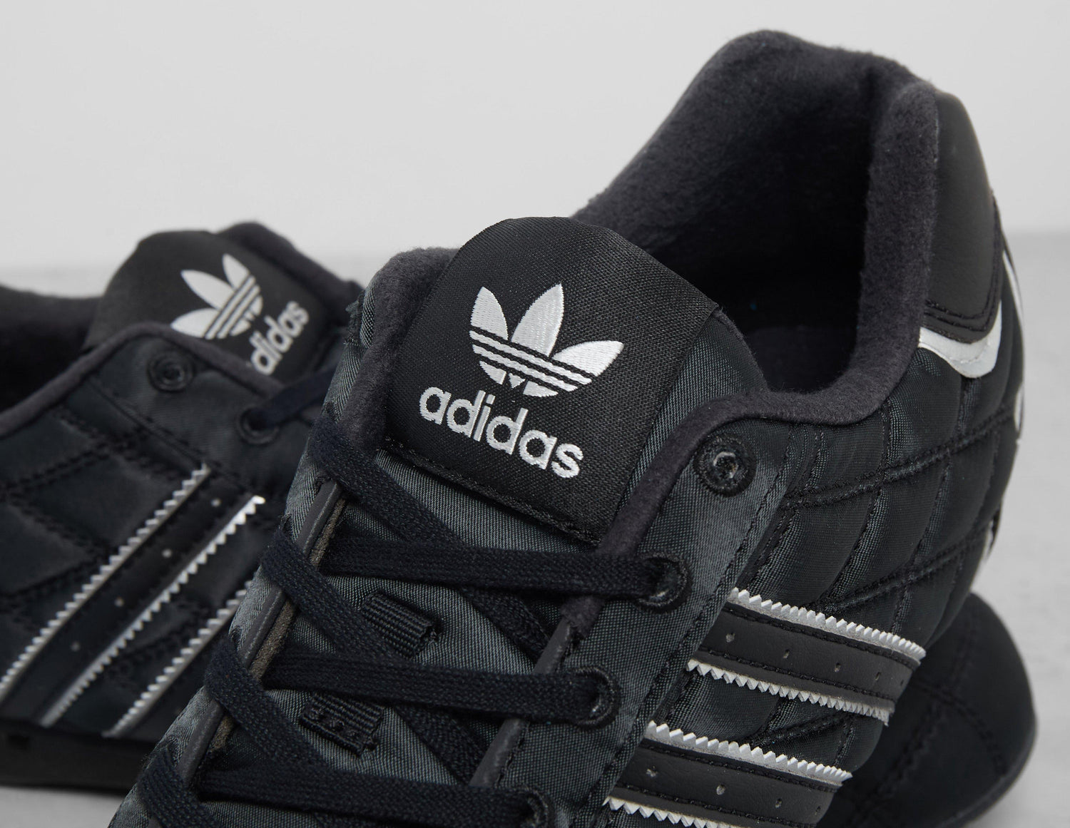 ADIRACER LO BLK/BLK/BLK