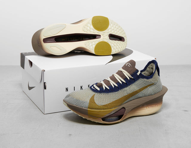 !ALPHAFLY NX% GRY/GLD/BLK