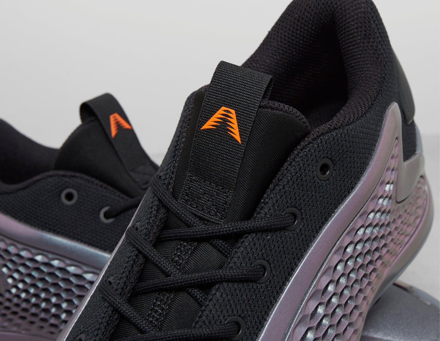 AE1 LO  BF GRY/GRY/BLK