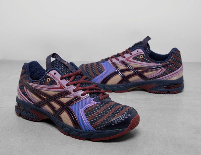 UB9-S GEL-DS TRAINER 14