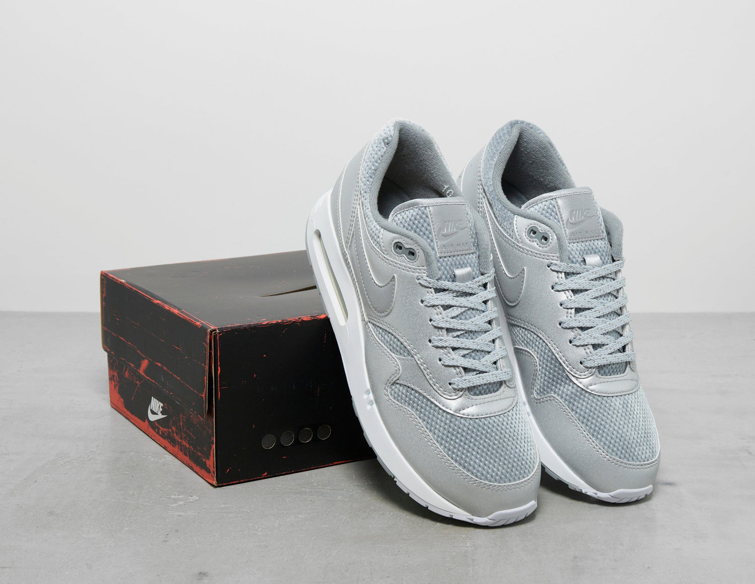 MAX 1 86 QS GRY/SIL/GRN