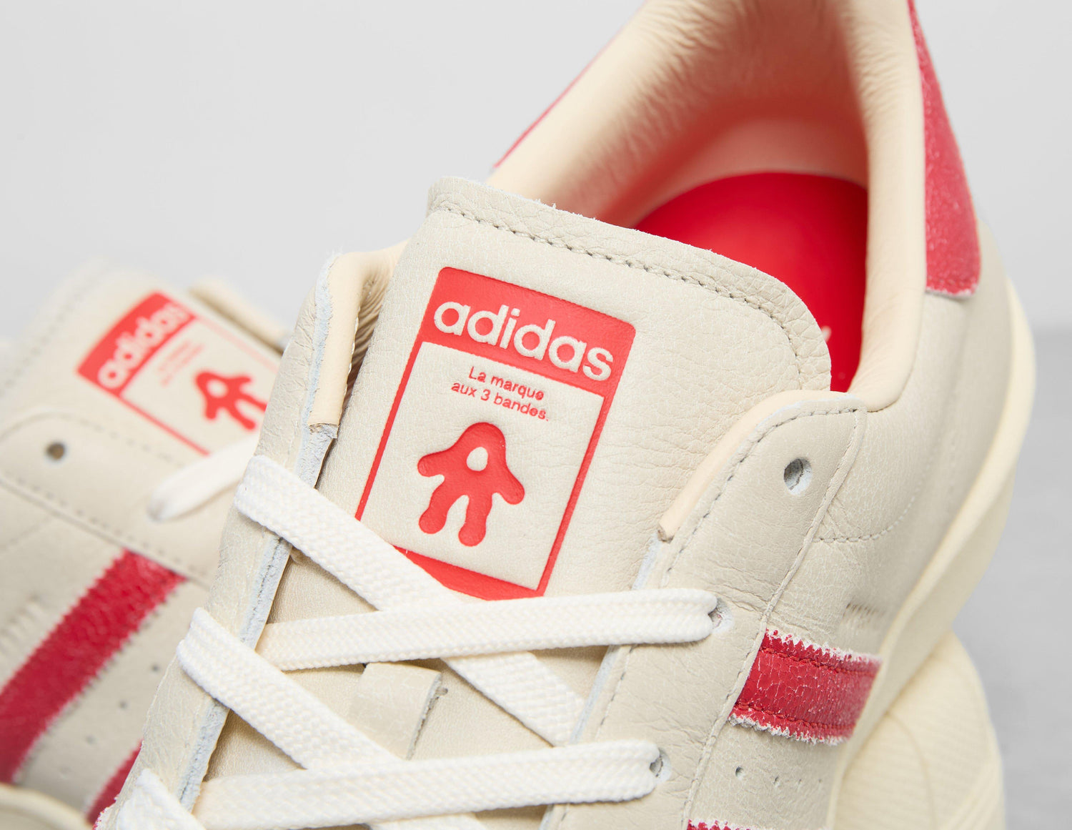 SUPERSTAR M AV WHT/RED