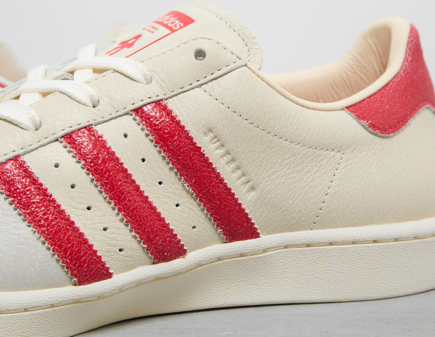 SUPERSTAR M AV WHT/RED