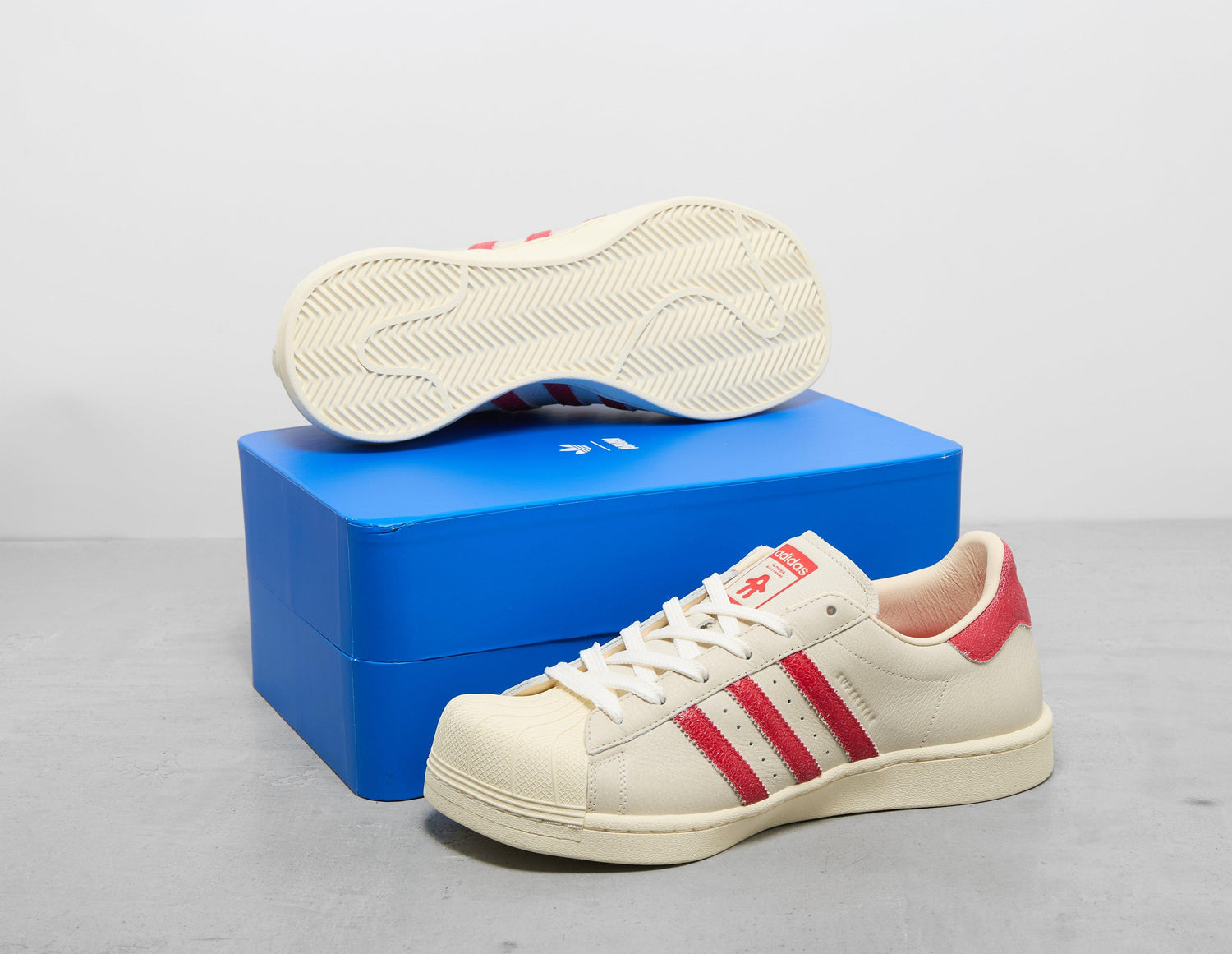 SUPERSTAR M AV WHT/RED