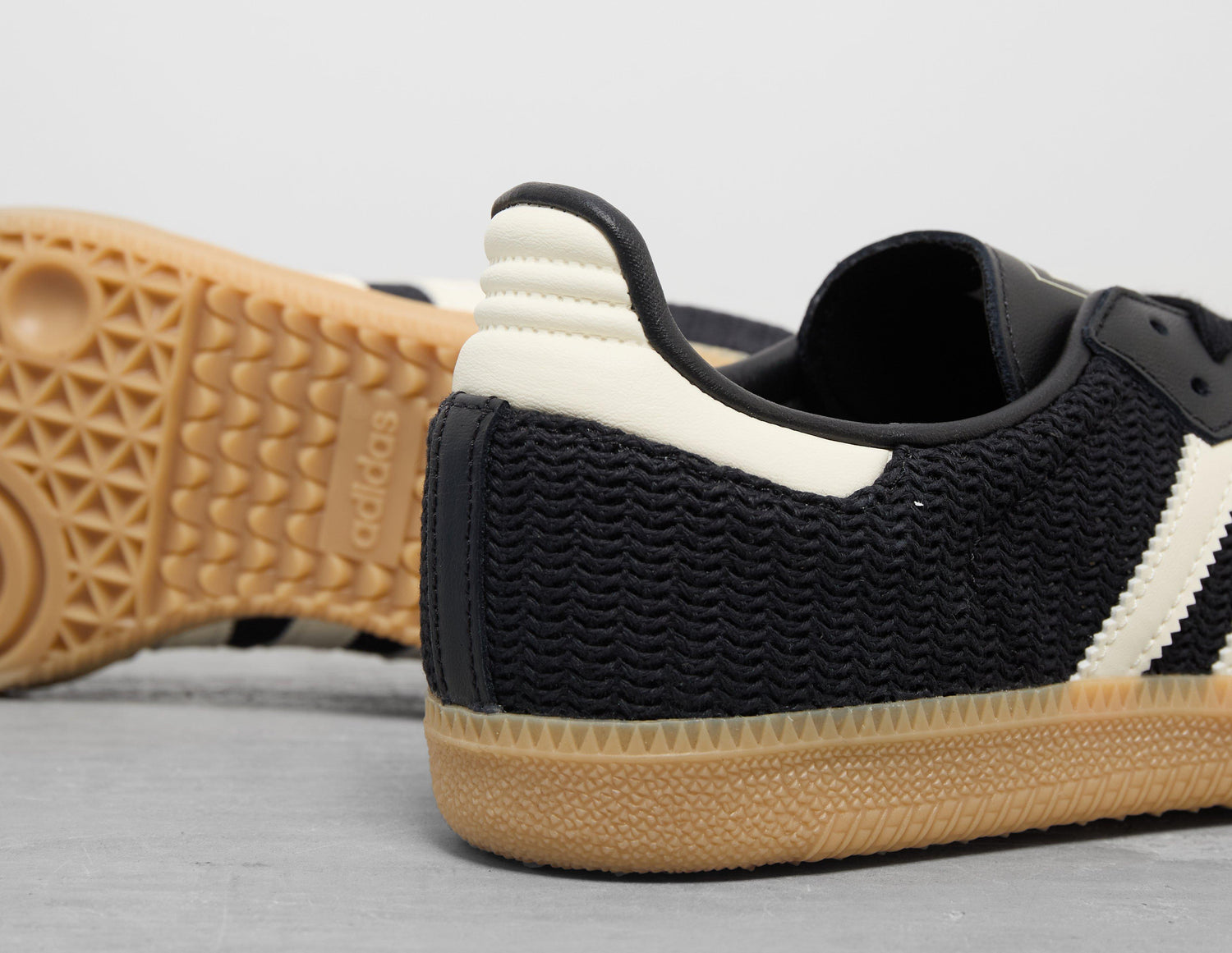 SAMBA MESH BLK/GUM