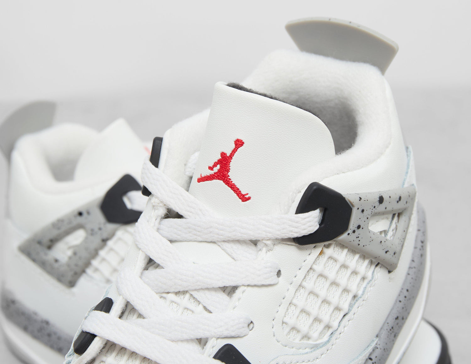 AJ4 RETRO S'WHT/F'RED/GRY