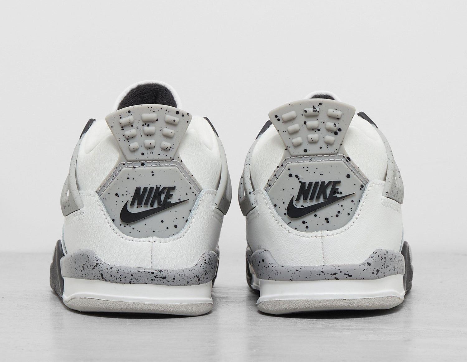 AJ4 RETRO S'WHT/F'RED/GRY