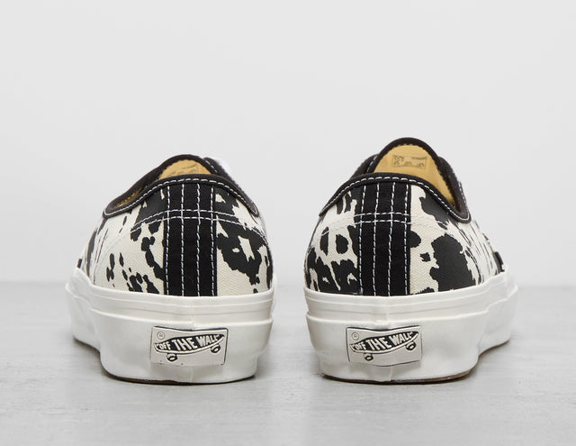AUTH COW WHT/BLK