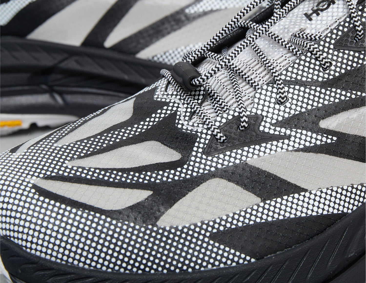 !MAFATE SP 4 LT BLK/GRY