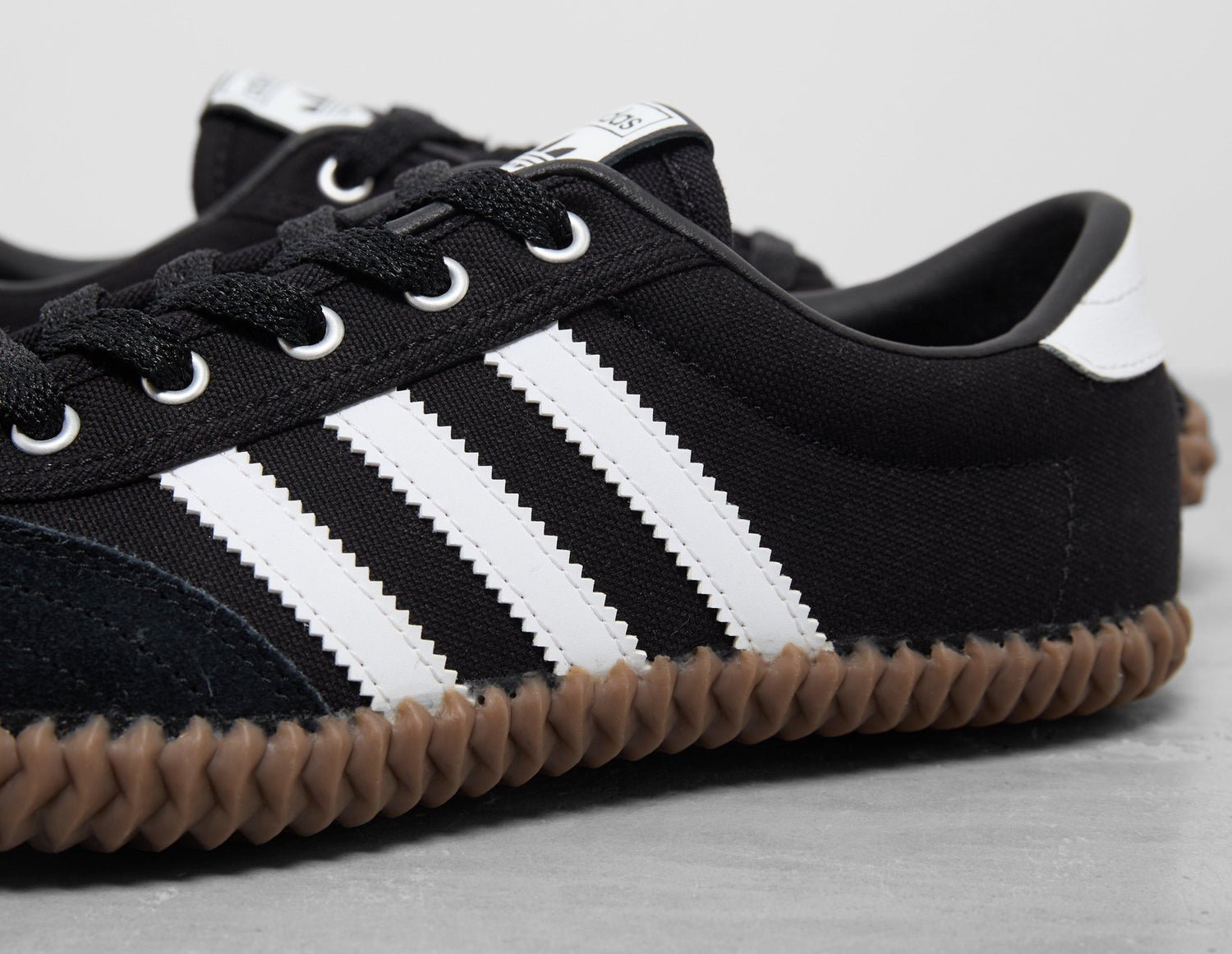 VOLLEY PLIM BLK/WHT/BLK