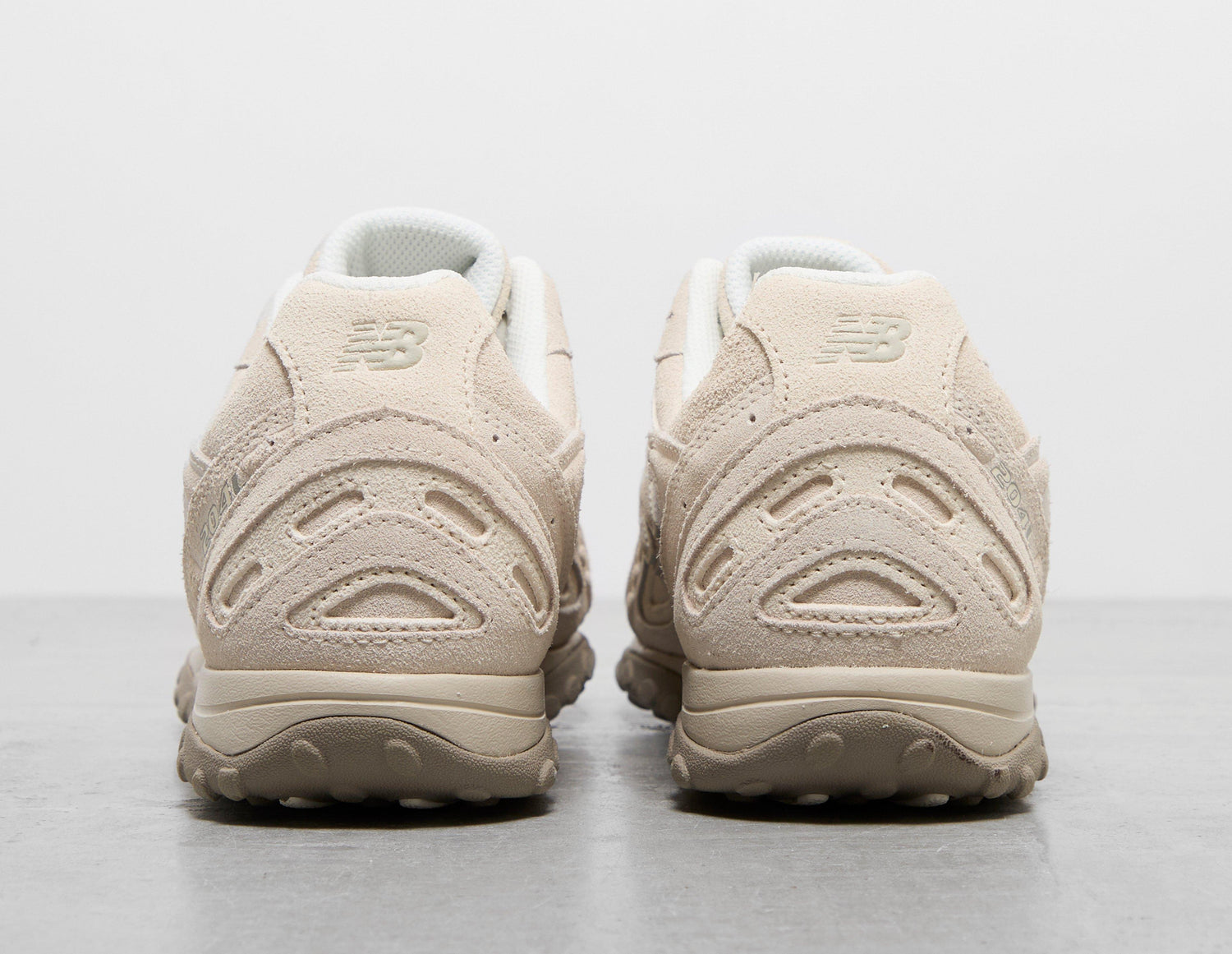 204 WHT/BEI/WHT