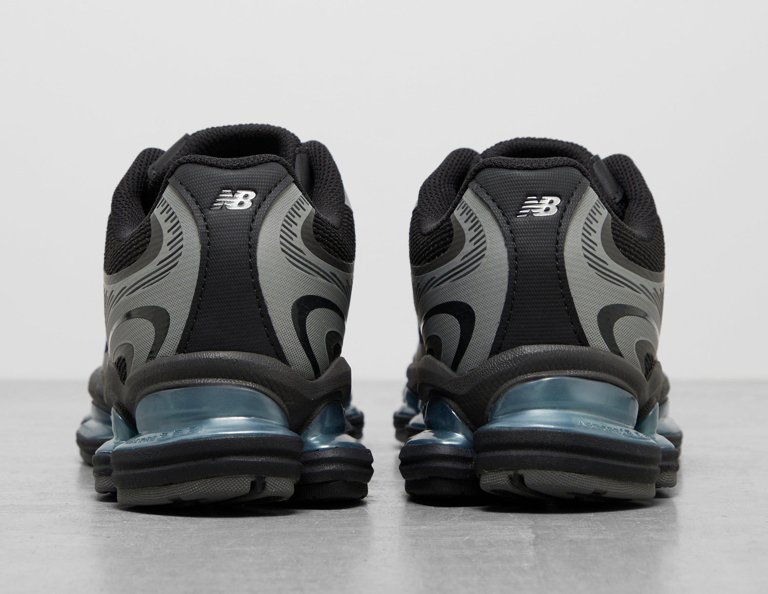 !2000 AD BLK/GRY/BLK'