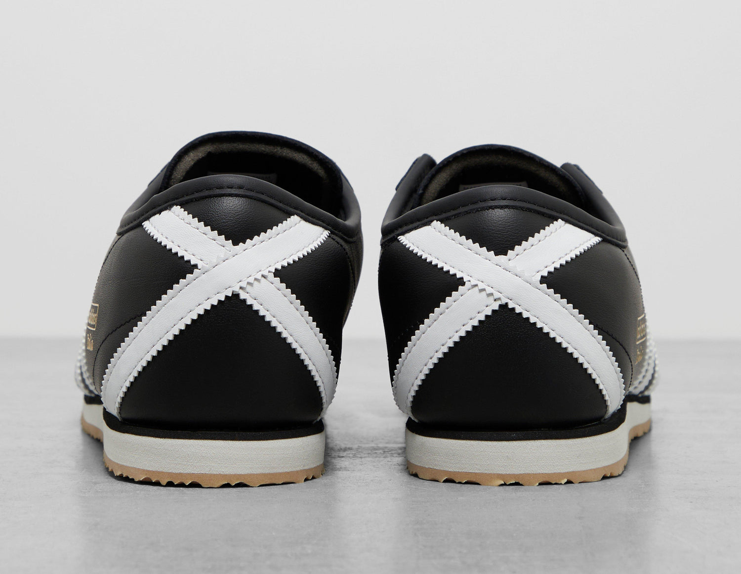 ITALIA 70 BLK/WHT/BLK